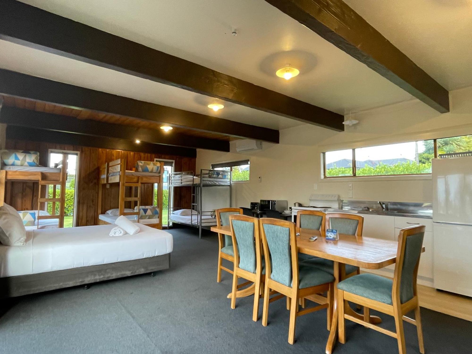 Cambridge Top 10 Holiday Park Kamer foto