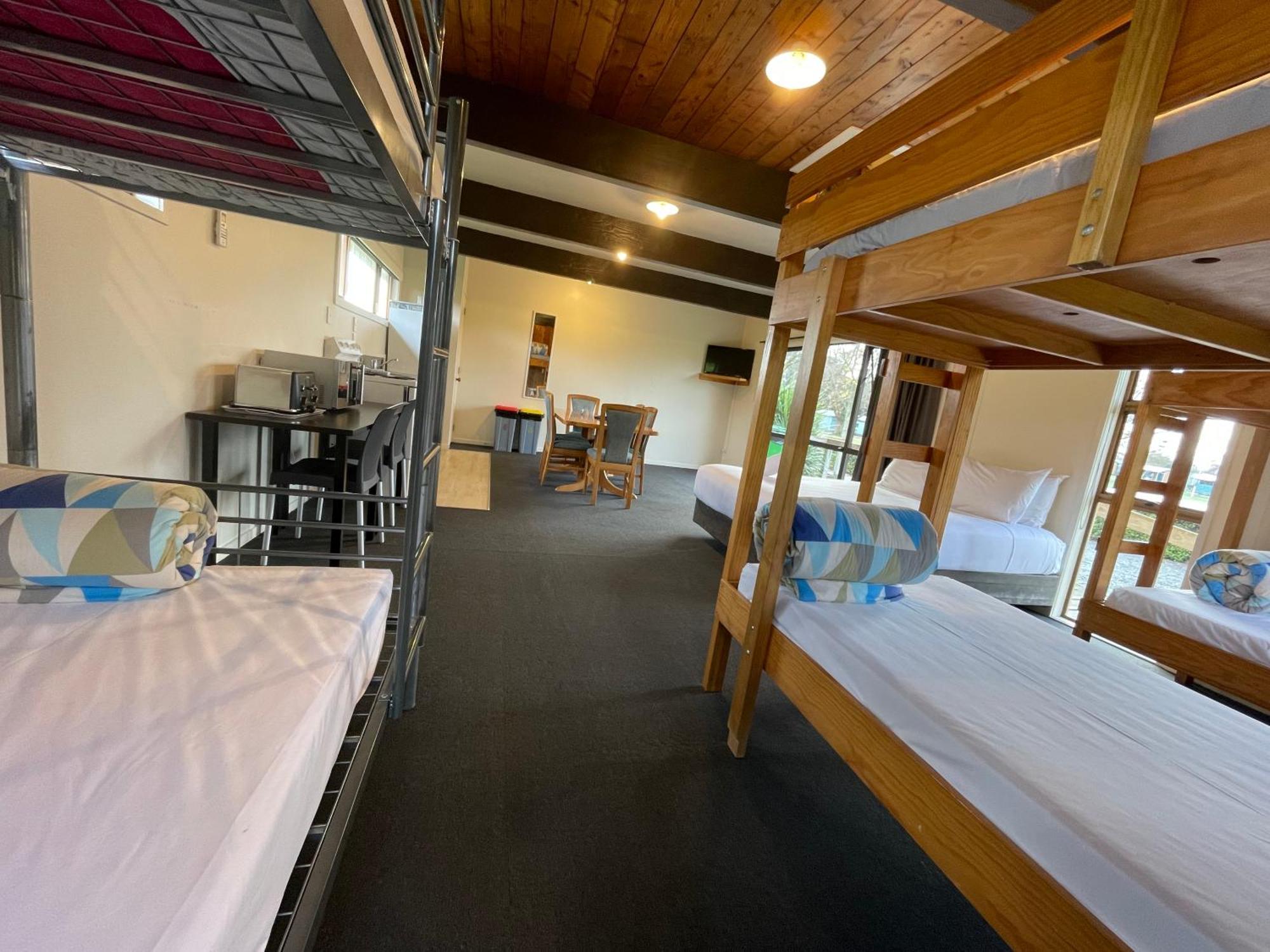 Cambridge Top 10 Holiday Park Kamer foto