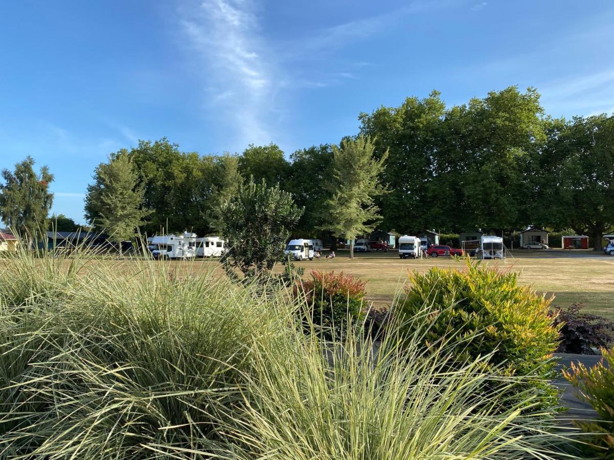Cambridge Top 10 Holiday Park Buitenkant foto